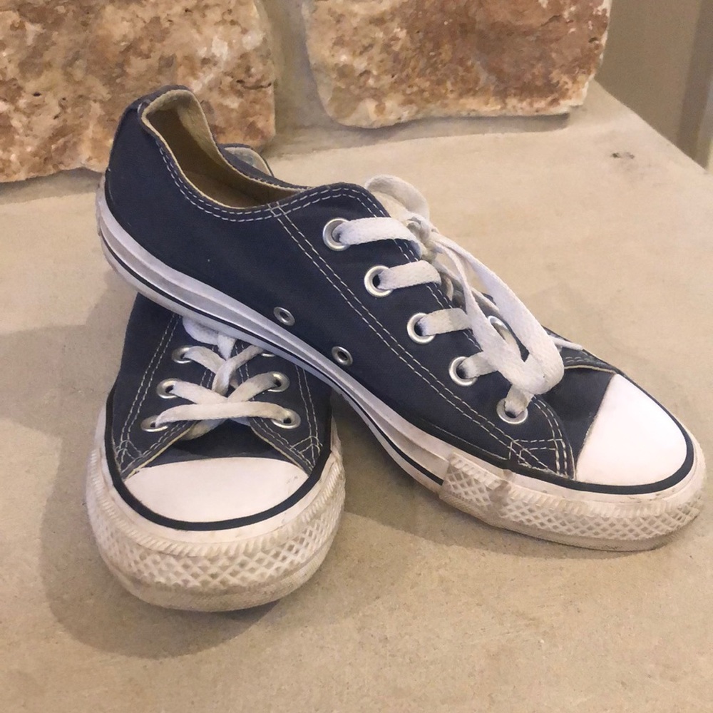 Converse Chuck Taylor All Star Navy Women’s Sz 6